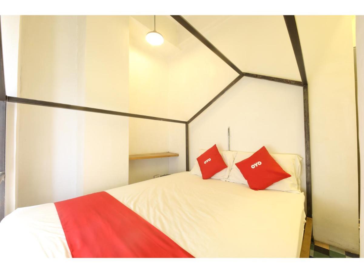 Oyo 866 Junction Hostels 马尼拉 外观 照片